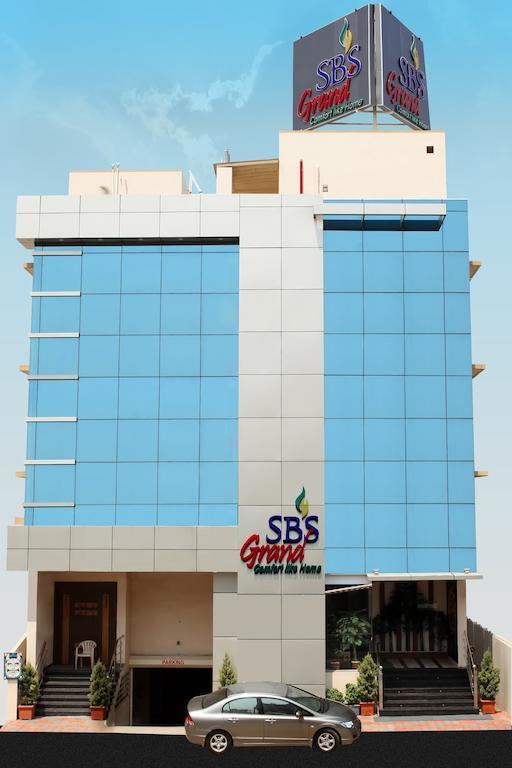 Sbs Grand Hotell Coimbatore Exteriör bild