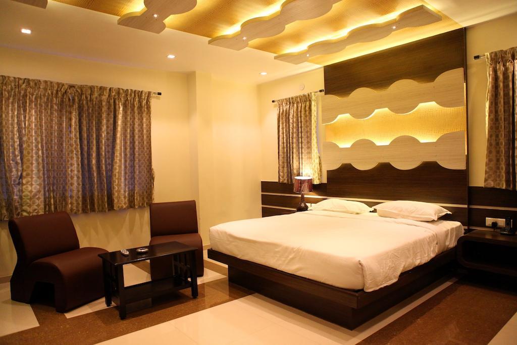Sbs Grand Hotell Coimbatore Rum bild