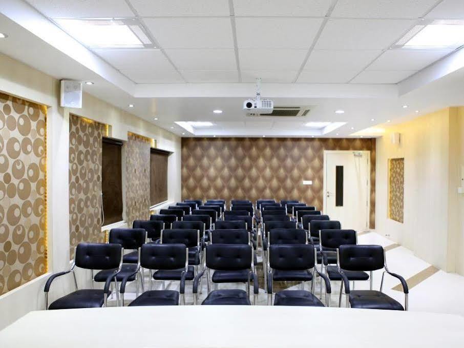 Sbs Grand Hotell Coimbatore Exteriör bild
